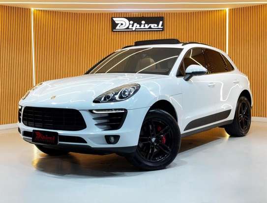 PORSCHE-MACAN-2017