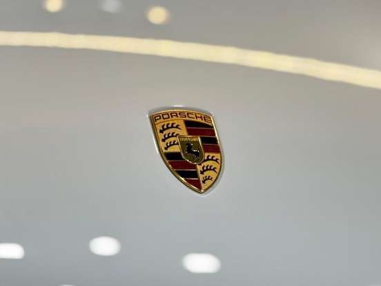 PORSCHE-MACAN-2017