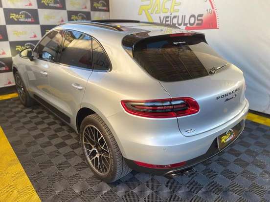 PORSCHE-MACAN-2014