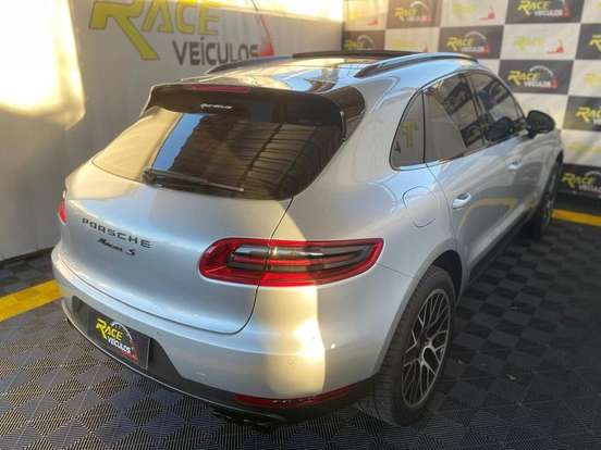 PORSCHE-MACAN-2014