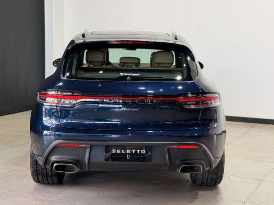 PORSCHE-MACAN-2022