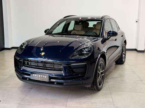 PORSCHE-MACAN-2022
