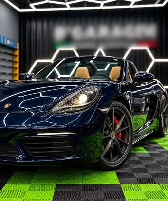 PORSCHE-718-2017