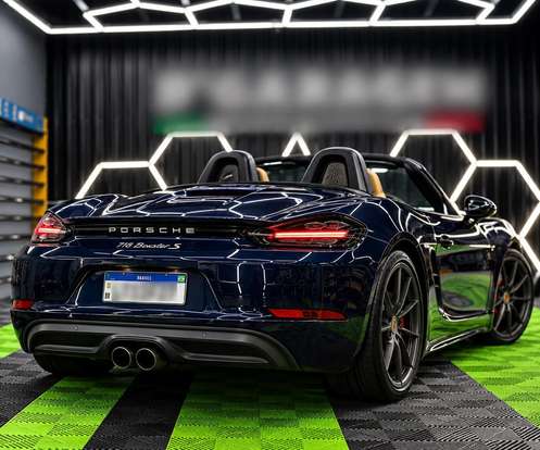 PORSCHE-718-2017