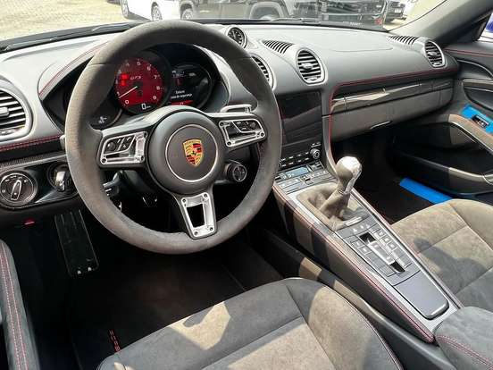 PORSCHE-718-4.0 H6 GASOLINA BOXSTER GTS PDK PORSCHE-718-2024