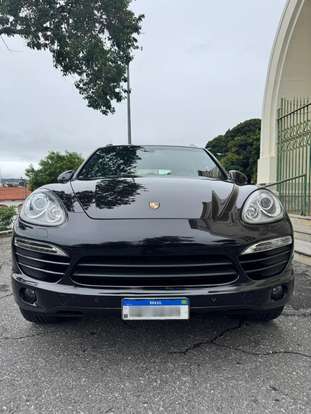 PORSCHE-CAYENNE-2012