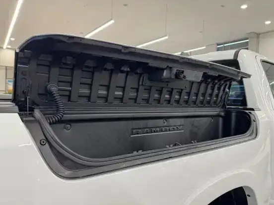 RAM-1500-3.0 HURRICANE 6 BITURBO GASOLINA LARAMIE NIGHT EDITION CD 4X4 AUTOMÁTICO RAM-1500-2026