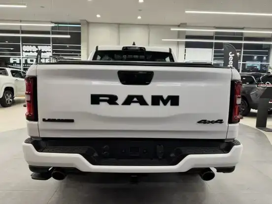 RAM-1500-3.0 HURRICANE 6 BITURBO GASOLINA LARAMIE NIGHT EDITION CD 4X4 AUTOMÁTICO RAM-1500-2026