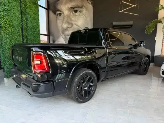 RAM-1500-3.0 HURRICANE 6 BITURBO GASOLINA LARAMIE NIGHT EDITION CD 4X4 AUTOMÁTICO RAM-1500-2026