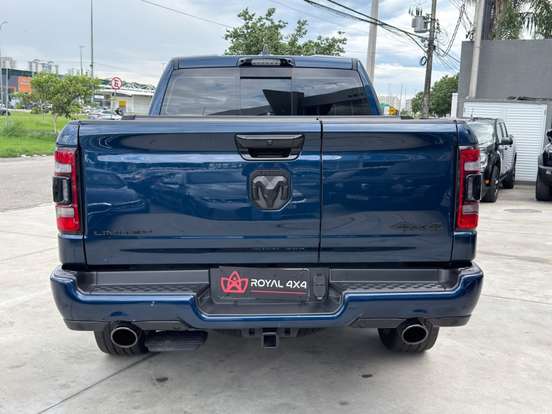 RAM-1500-5.7 V8 GASOLINA LIMITED NIGHT EDITION CD 4X4 AUTOMÁTICO RAM-1500-2023