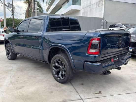 RAM-1500-5.7 V8 GASOLINA LIMITED NIGHT EDITION CD 4X4 AUTOMÁTICO RAM-1500-2023