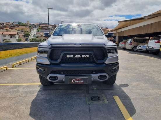 RAM-1500-5.7 V8 GASOLINA REBEL CD 4X4 AUTOMÁTICO RAM-1500-2021