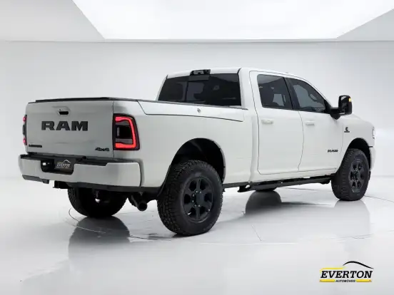RAM-2500-6.7 I6 TURBO DIESEL LARAMIE CD 4X4 AUTOMÁTICO RAM-2500-2023