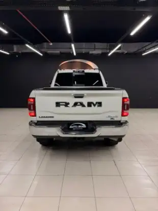 RAM-2500-6.7 I6 TURBO DIESEL LARAMIE CD 4X4 AUTOMÁTICO RAM-2500-2021
