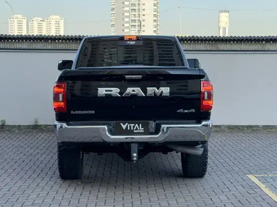 RAM-2500-6.7 I6 TURBO DIESEL LARAMIE CD 4X4 AUTOMÁTICO RAM-2500-2022