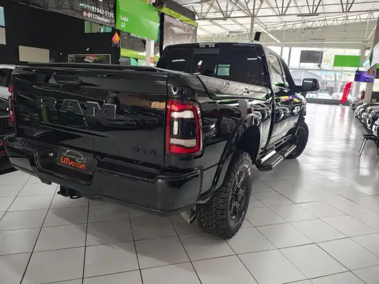 RAM-2500-6.7 I6 TURBO DIESEL NIGHT EDITION CD 4X4 AUTOMÁTICO RAM-2500-2020