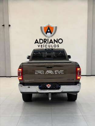 RAM-2500-6.7 I6 TURBO DIESEL LARAMIE CD 4X4 AUTOMÁTICO RAM-2500-2019