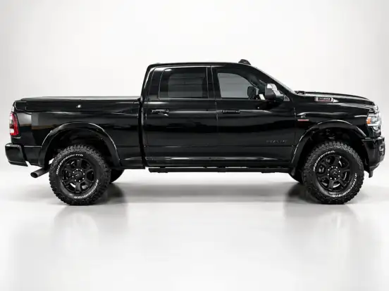 RAM-3500-6.7 I6 TURBO DIESEL LARAMIE NIGHT EDITION CD 4X4 AUTOMÁTICO RAM-3500-2022