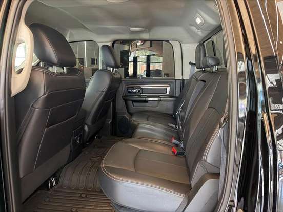 RAM-CLASSIC-5.7 V8 GASOLINA LARAMIE NIGHT EDITION CD 4X4 AUTOMÁTICO RAM-CLASSIC-2022