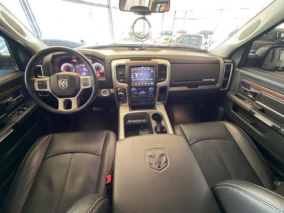 RAM-CLASSIC-5.7 V8 GASOLINA LARAMIE NIGHT EDITION CD 4X4 AUTOMÁTICO RAM-CLASSIC-2022