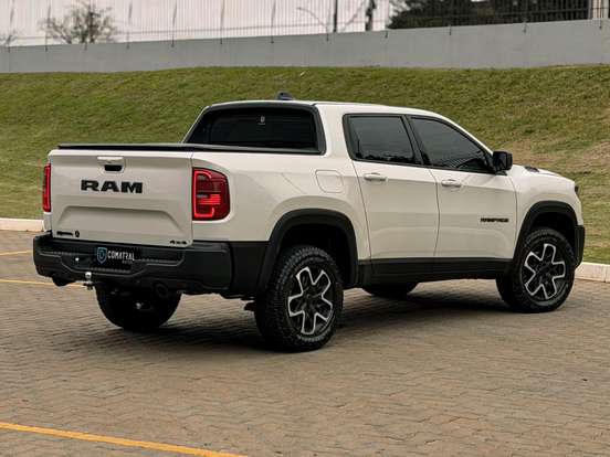 RAM-RAMPAGE-2.0 HURRICANE 4 TURBO GASOLINA LARAMIE 4X4 AUTOMÁTICO RAM-RAMPAGE-2023