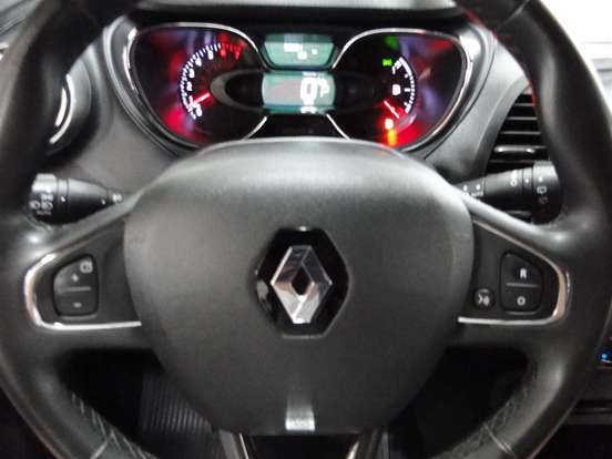 RENAULT-CAPTUR-2020
