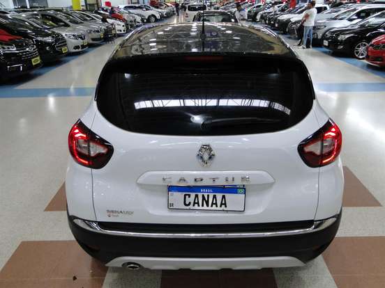 RENAULT-CAPTUR-2020