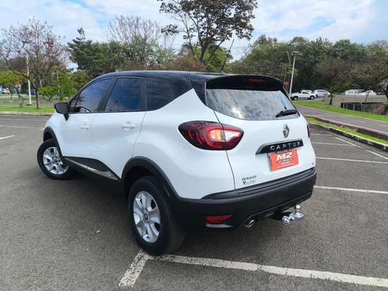 RENAULT-CAPTUR-2019