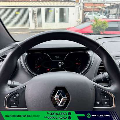 RENAULT-CAPTUR-2021