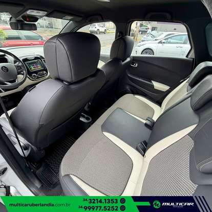 RENAULT-CAPTUR-2021