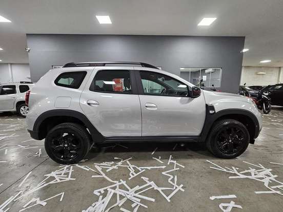 RENAULT-DUSTER-2025