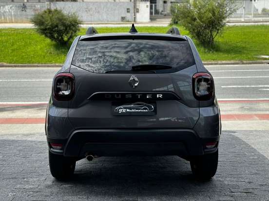 RENAULT-DUSTER-2023