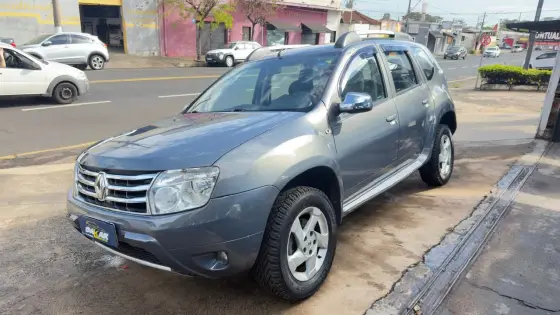 RENAULT DUSTER 2.0 DYNAMIQUE 4X2 16V FLEX 4P AUTOMÁTICO
