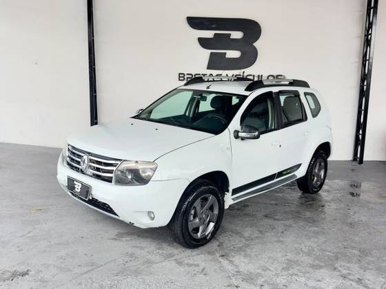 RENAULT DUSTER 2.0 DYNAMIQUE 4X2 16V FLEX 4P AUTOMÁTICO