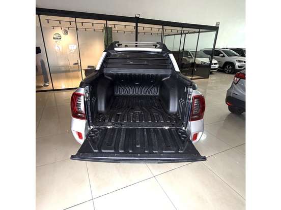 RENAULT-DUSTER OROCH-2017