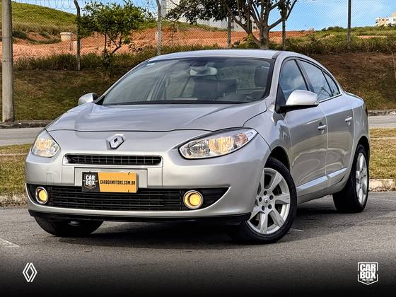 RENAULT FLUENCE 2.0 PRIVILÉGE 16V FLEX 4P AUTOMÁTICO
