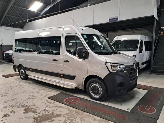 RENAULT MASTER 2.3 DCI DIESEL MINIBUS EXECUTIVE 16L L3H2 3P MANUAL