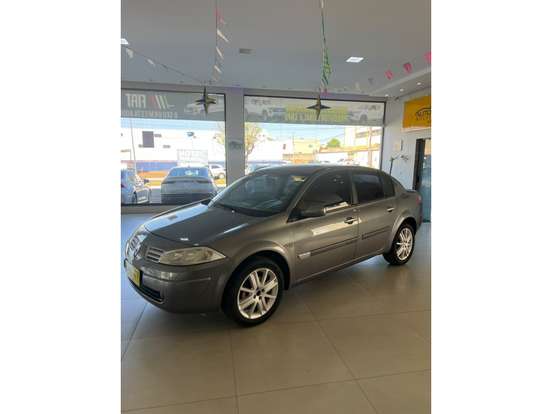 RENAULT-MEGANE-2007