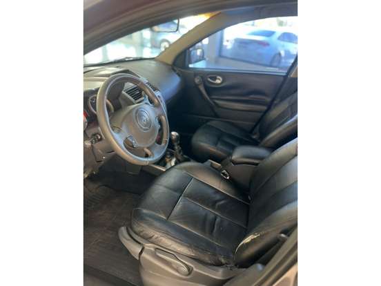 RENAULT-MEGANE-2007