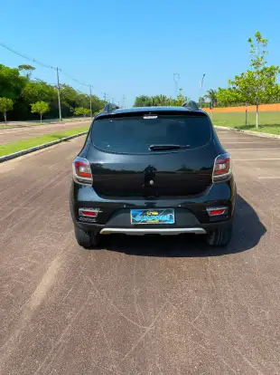 RENAULT-SANDERO-2016