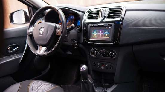 RENAULT-SANDERO-1.6 16V SCE FLEX STEPWAY DYNAMIQUE MANUAL RENAULT-SANDERO-2018