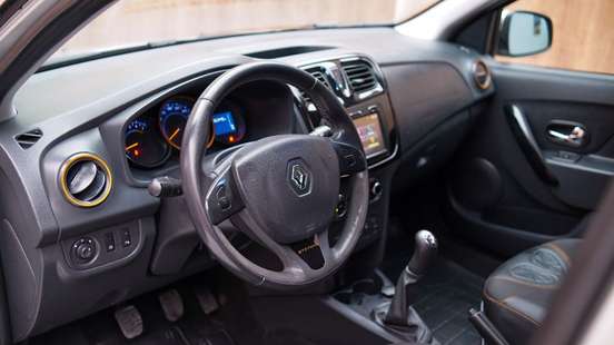 RENAULT-SANDERO-1.6 16V SCE FLEX STEPWAY DYNAMIQUE MANUAL RENAULT-SANDERO-2018