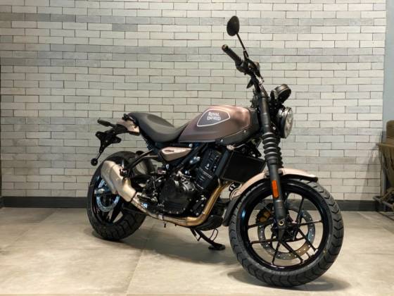 ROYAL ENFIELD GUERRILLA 450 