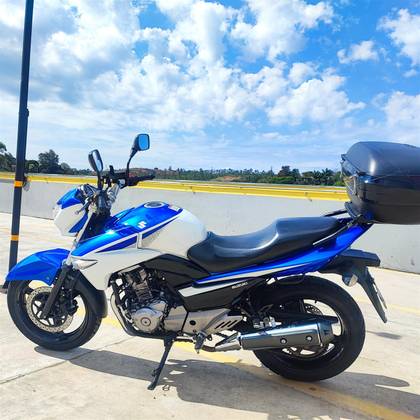 SUZUKI INAZUMA 