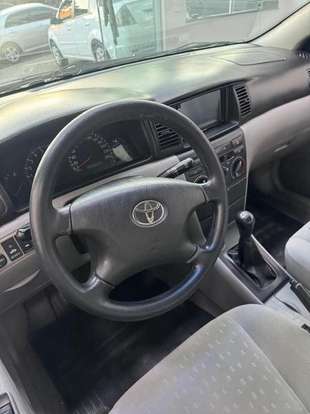 TOYOTA-COROLLA-2005