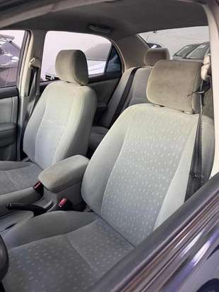 TOYOTA-COROLLA-2005