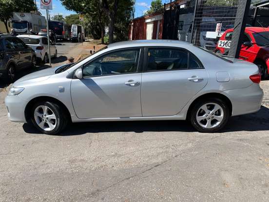 TOYOTA-COROLLA-1.8 GLI 16V FLEX 4P AUTOMÁTICO TOYOTA-COROLLA-2011