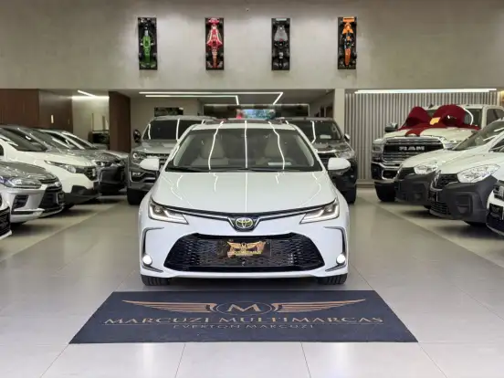 TOYOTA-COROLLA-2024