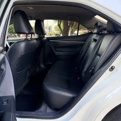 TOYOTA-COROLLA-2018