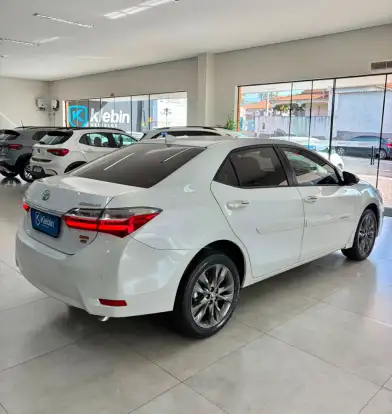 TOYOTA-COROLLA-2018